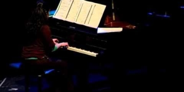 La Yunta trio en vivo en la Sala Zitarrosa (agosto 2010), interpretando “Zum” de Astor Piazzolla
