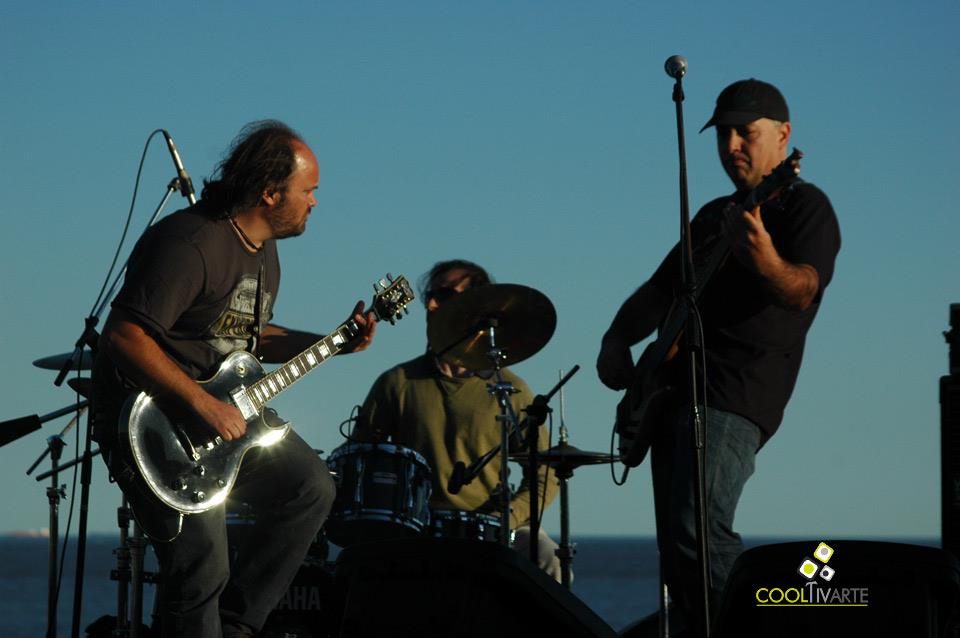 Imagen de archivo - Marcha organizado por "Animales sin hogar" en el Kibón - Rossana Taddei y la Triple Nelson - octubre 2010 © Federico Meneses
