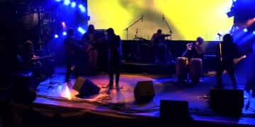 Presentación de la banda uruguaya Hablan por la espalda en el festival Ciudad Emergente 2013 en el Centro Cultural Recoleta. Tema incluido en el disco "Macumba"