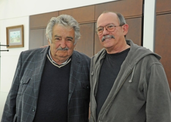 Silvio Rodríguez visitó al presidente José Mujica horas antes del recital en Montevideo - Fotógrafo editor - Gerardo Carella - Fotografía - Secretaría de Comunicación - Presidencia de la República