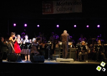 imagen - Tres mujeres para el tango y la filarmónica - Febrero 2010 Fotos © Federico Meneses