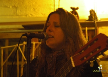 imagen - Alejandra Goldfarb en Toque Café - Junio 2010 © Federico Meneses