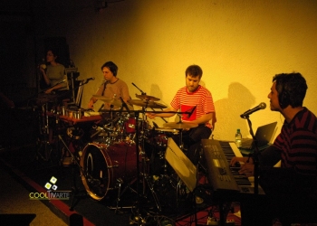 imagen - COSO presenta su disco INVASIÓN - Café La Diaria - Octubre 2010 © Federico Meneses