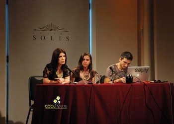 imagen - Conferencia Manuel Vason, fotógrafo italiano - Teatro Solís - Noviembre 2010 © Federico Meneses