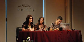 imagen - Conferencia Manuel Vason, fotógrafo italiano - Teatro Solís - Noviembre 2010 © Federico Meneses