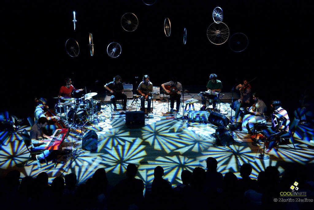 imagen - OJOS DEL CIELO & MUSHI MUSHI ORQUESTA ARPEGIO INTERIOR 23 OCT. 2014 – SALA ZAVALA MUNIZ © Martín Medina Fotografía