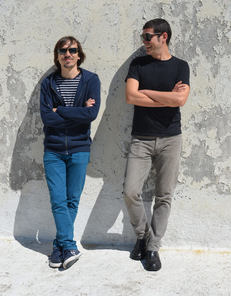 imagen - TAN LEJOS TAN CERCA / Montoro - Oyarsa