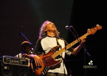 imagen - URBANO MORAES presentó "Vuela más alto" - Sala Zitarrosa - Noviembre 2010 © Federico Meneses