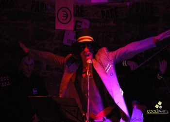 imagen - Yendo de La Ronda al Living - Setiembre 2009 - © Federico Meneses