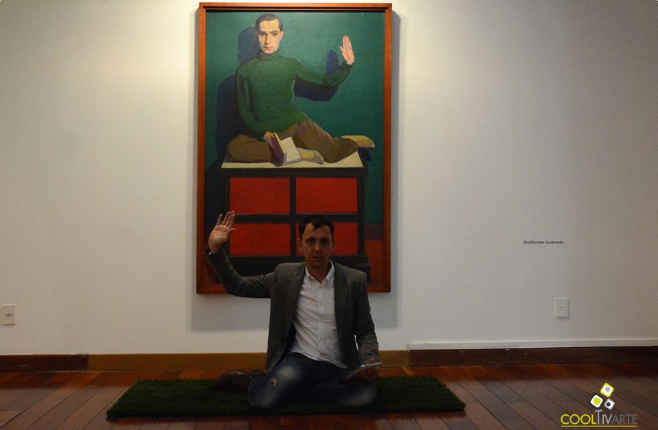 imagen - Yoga Mat un objeto para performance de Ernesto Rizzo - Museo Zorrilla - Octubre 2014 - Foto © Federico Meneses
