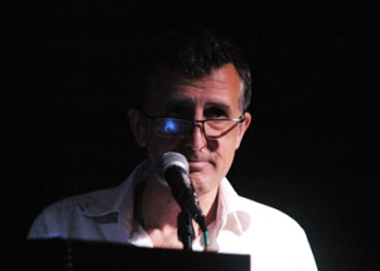 Imagen archivo: Gabriel Richieri presentando Gravedad en Planetario Municipal - Noviembre 2010. Foto: Federico Meneses