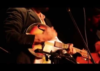 DIEGO PRESA – Le robamos la noche al invierno