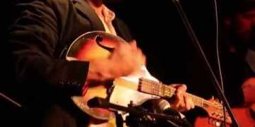 DIEGO PRESA – Le robamos la noche al invierno
