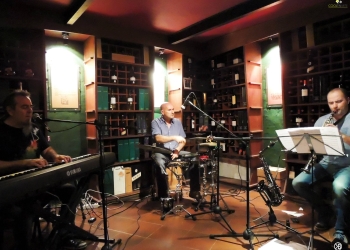 imagen - Presentación de Gabriel Estrada Trío en el Museo del Vino. 27 de Diciembre 2014. © Karen Bernardi.