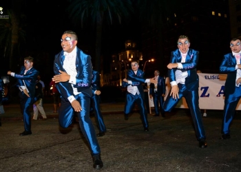 imagen - Parodistas Nazarenos en desfile inaugural Carnaval de Uruguay 2015 Fotos © Daniela Hernández