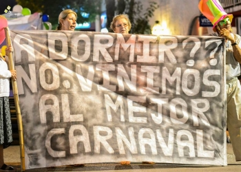 imagen - Desfile de carnaval en Rosario (Colonia) Febrero 2015 Fotos © Daniela Hernández
