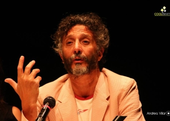 Imagen portada: FITO PAEZ - Presentación de su novela "La puta diabla". 02/02/15 Teatro Solís FOTO © Andrea Villar