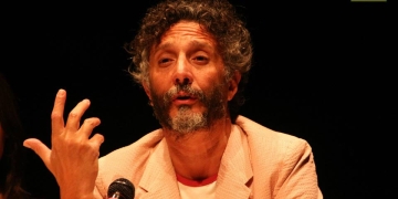 Imagen portada: FITO PAEZ - Presentación de su novela "La puta diabla". 02/02/15 Teatro Solís FOTO © Andrea Villar