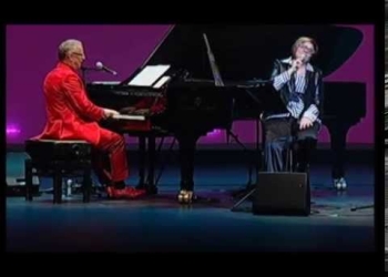 Del espectáculo "Locas pasiones" en el teatro Solís de Montevideo. Agosto 2014 Realización TNU