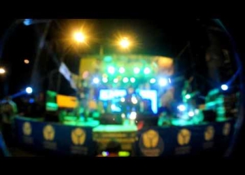 4Cuarenta en el escenario – Fuimos Costa Reggae