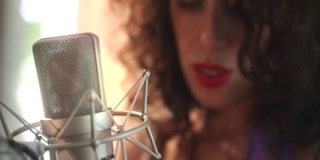 Canción para bañar la luna • Paula Maffia