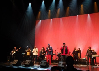 imagen - Que Viva Cuba ! Que vivan Los Van Van ! Auditorio Nacional del Sodre 5 de Mayo 2015 Foto del celular © Alejandro Hoffmann