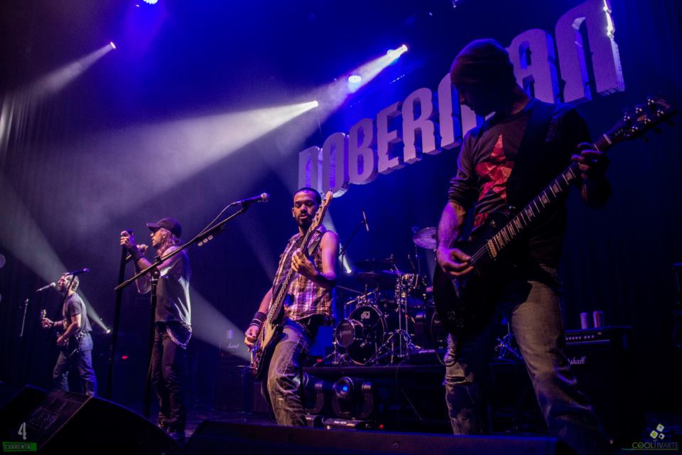 Fotografía: Javier Rivero - Doberman Banda Doberman Banda La Trastienda Club Montevideo 4 cuarenta