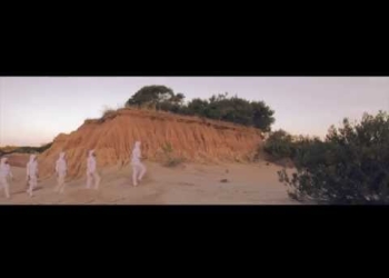 Sante Les Amis – Robot