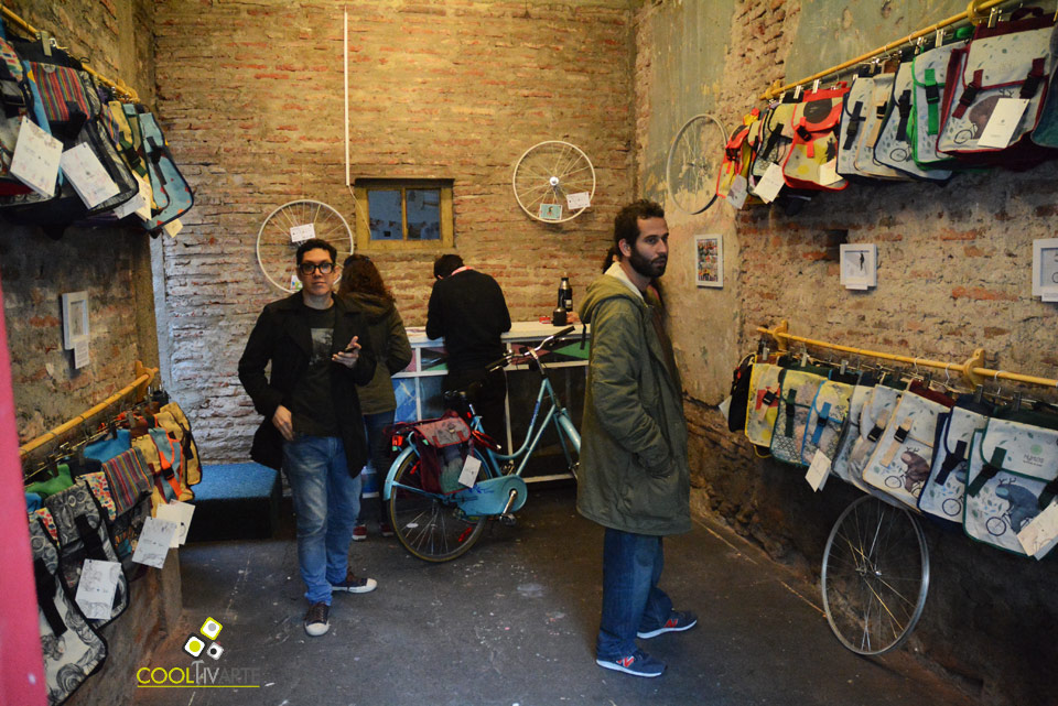 MVD en Bici, un proyecto de Enanas de Jardín en CASA WANG 15 de agosto 2015 Foto © Federico Meneses cooltivarte - MVD en Bici, un proyecto de Enanas de Jardín en CASA WANG 15 de agosto 2015 Foto © Federico Meneses