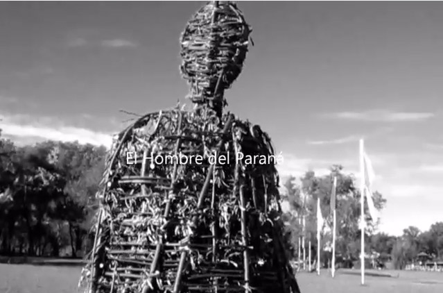 El Hombre del Paraná / escultura vegetal / Gustavo Fernández