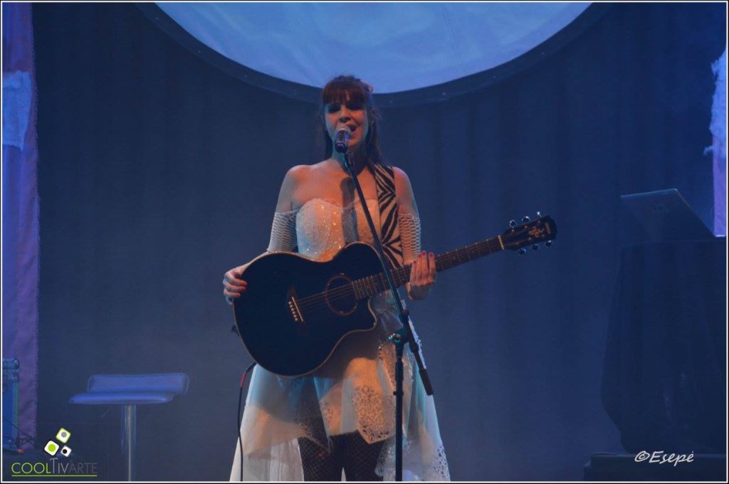 Fabiana Cantilo - Presentación Superamor - La Trastienda Mdeo. 25 de setiembre 2015 Fotos © Silvia Pedrozo