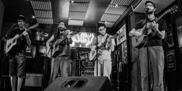 El pasado domingo 20 de setiembre, en su tercer fecha de la gira Vámonos de España, Milongas Extremas se presentó en Black Note Club de Valencia. El inicio del show estuvo a cargo de Gonzalo Brown. Fotos © Daniela Hernández