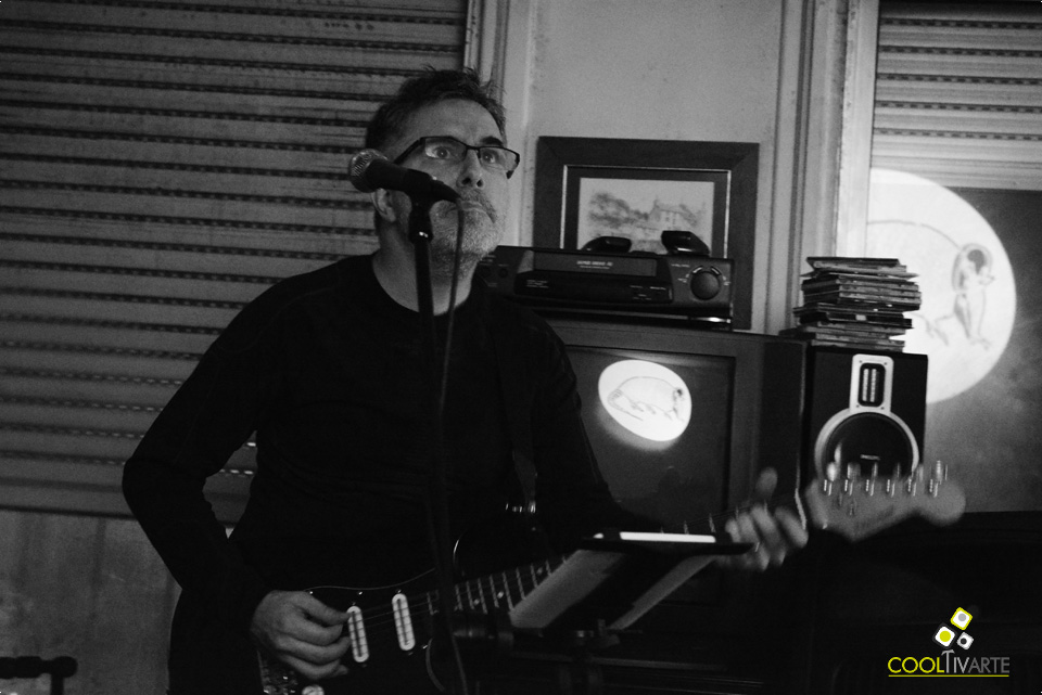 Visita a DANY LÓPEZ preparando la presentación de POLK - Setiembre 2015 Foto © Federico Meneses Visitamos a DANY LÓPEZ preparando la presentación de POLK - Setiembre 2015 Foto © Federico Meneses