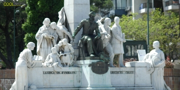 Monumento a José Pedro Varela está ubicado en Montevideo, Uruguay - Foto Federio Meneses