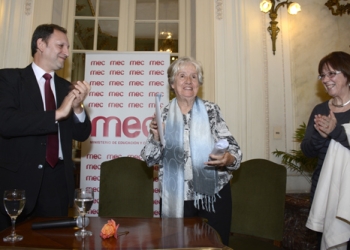 El MEC entregó a Circe Maia el Gran Premio Nacional a la Labor Intelectual