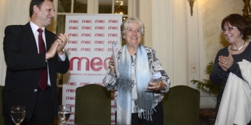 El MEC entregó a Circe Maia el Gran Premio Nacional a la Labor Intelectual