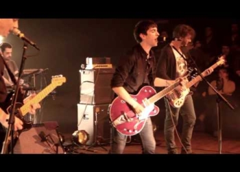 BOOMERANG Cadenas de plastico DVD Un dos tres va