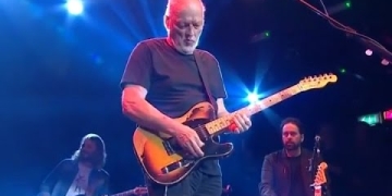 David Gilmour – “Im with the Banned” 2015