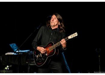 Lenine en Teatro Solis 15 de diciembre 2015 - Artista Invitado Edú Lobardo Fotografia Martín Pereira