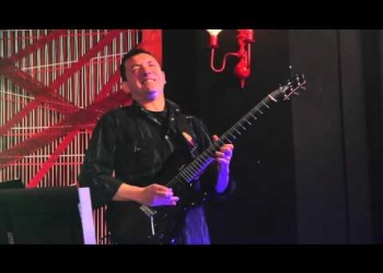 GABRIEL ESTRADA – ”Espantapájaros”