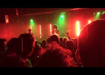 Buenos muchachos – Pavimento del buen muchacho