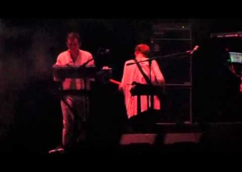 Hot Chip Dancing In The Dark