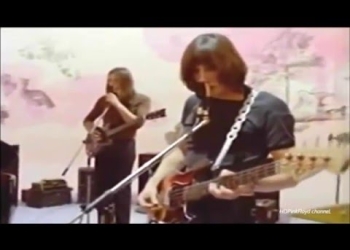 Pink Floyd – ” Corrosion in the Pink Room “