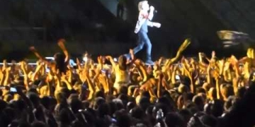 The Rolling Stones “Gracias Luis” (Suarez) & Honky Tonk Women