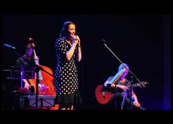 TU PÁLIDA VOZ / Gabriela Morgare