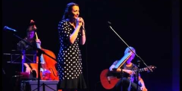 TU PÁLIDA VOZ / Gabriela Morgare