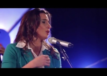 Malena Muyala – “No me esperes” / Alfredo Zitarrosa