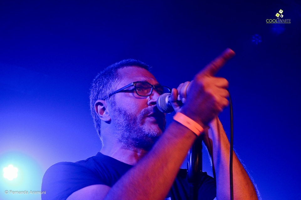 Traidores eléctrico en Bluzz Live - 20 de abril 2016 - Fernanda Aramuni