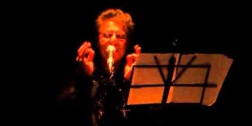 Puesta en voz : Luis Bravo interpreta a César Vallejo