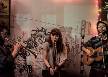 Paula de Alba en vivo en Brecha Bar y Café. 19 de Mayo de 2016. Foto © Javier Fuentes Photography